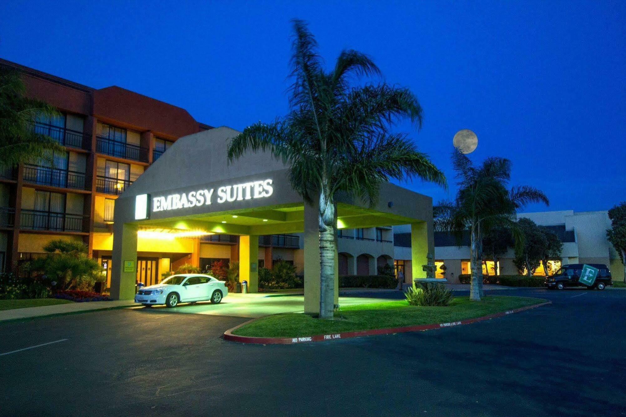 Embassy Suites San Luis Obispo Exterior photo